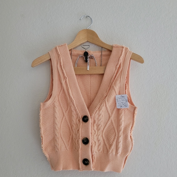 Free People Sweaters - Free People Peach Knit Sweater Vest
